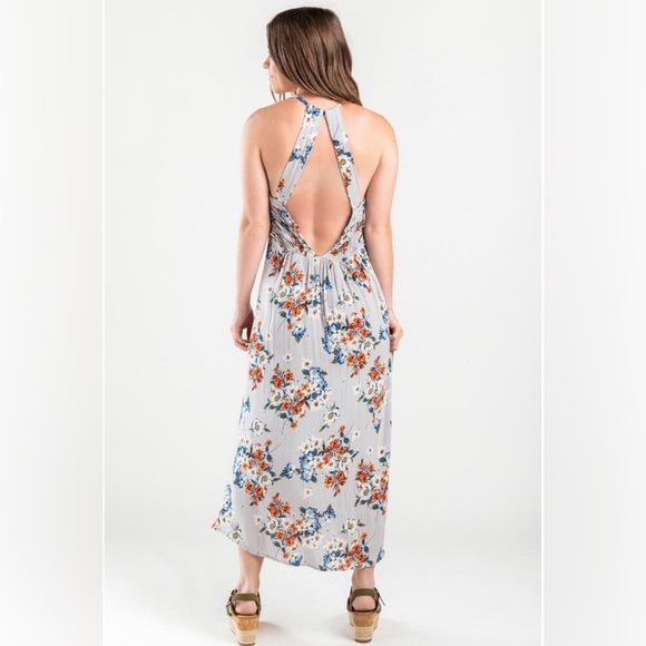Alyssa Open Back Maxi Dress - Picture 4 of 4